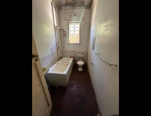 6 BEDROOM HOUSE FOR SALE IN MALVERN